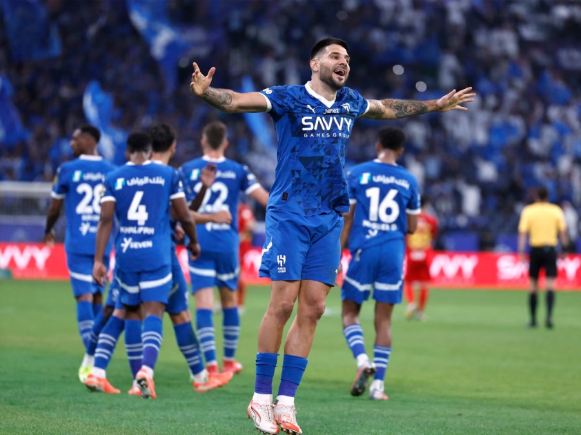Al Kholood có cuộc chiến khó khăn khi tiếp đón Al Hilal trên sân nhà